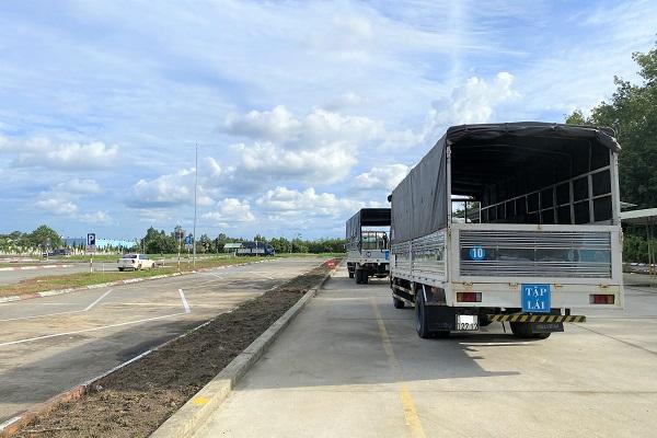bằng lái xe b2 có giới hạn độ tuổi không 